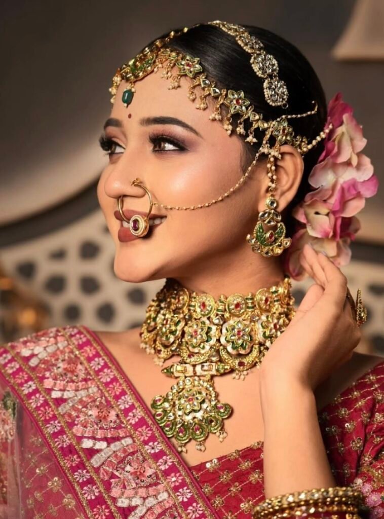 Best bridal accessories to complete your wedding look in 2026 with elegant jewelry, veils, and hair accessories.