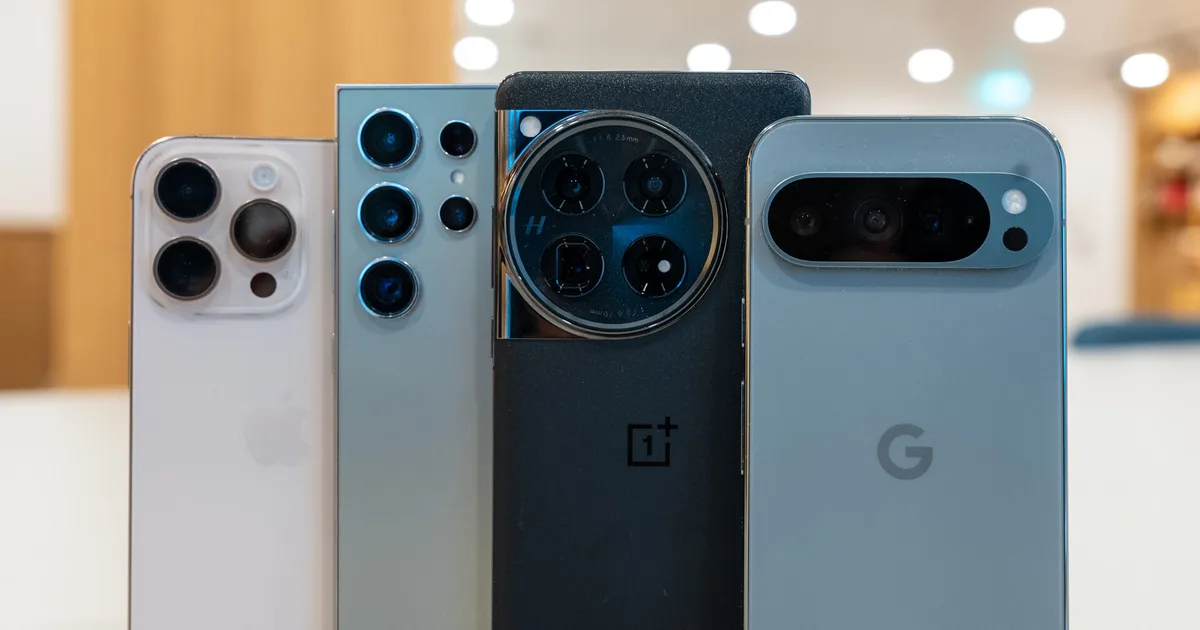 Best Smartphones of 2026: Expert Reviews, Features, Prices & Comparisons